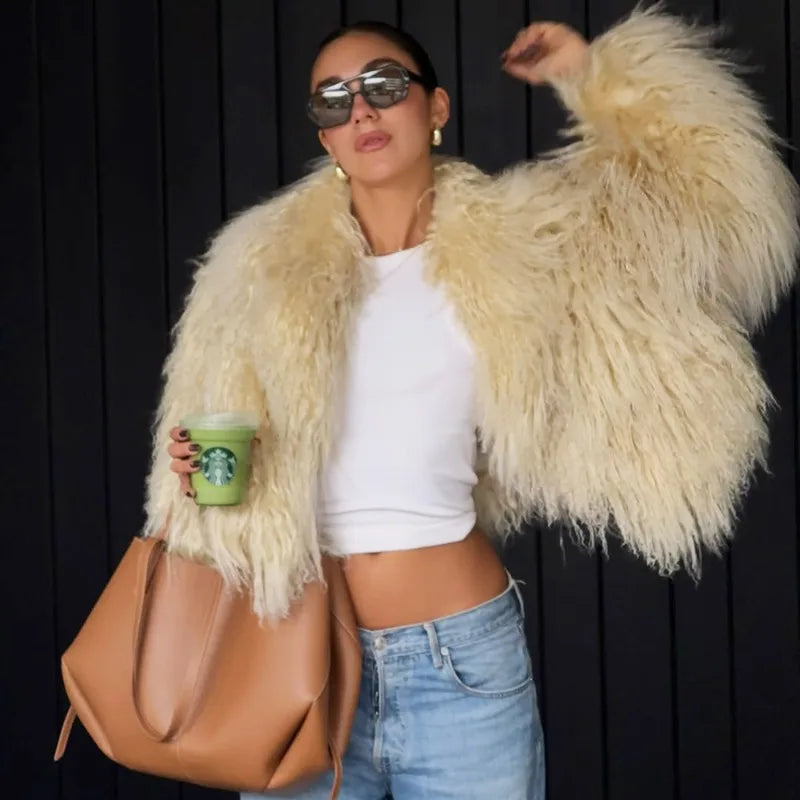 Manteau en fausse fourrure