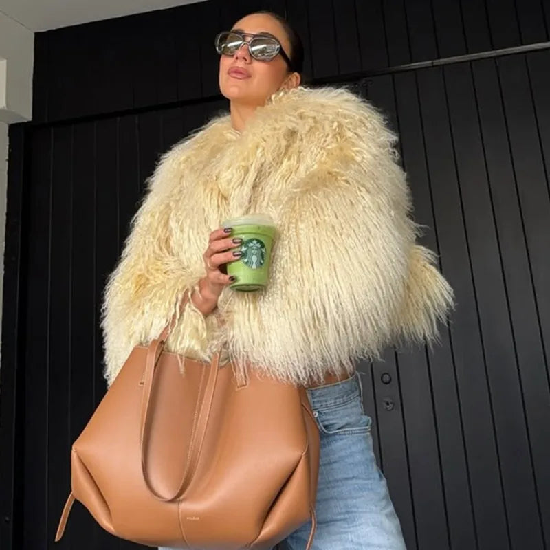 Manteau en fausse fourrure