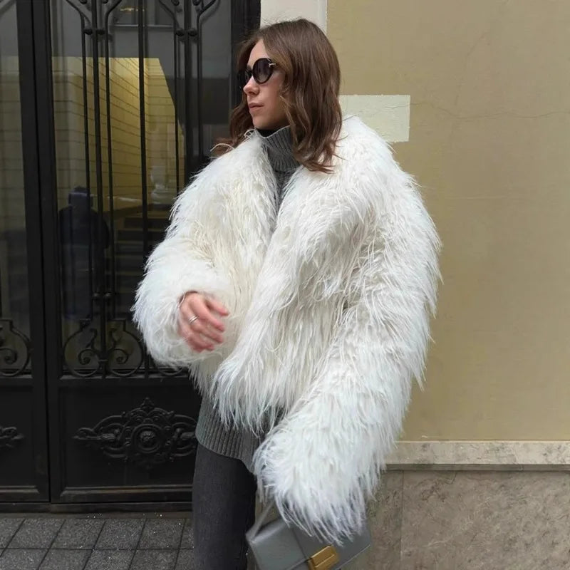 Manteau en fausse fourrure