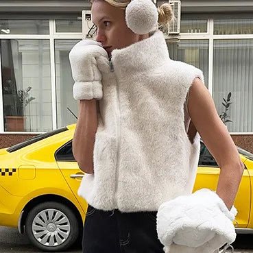 Gilet sans manches en peluche à col montant Suvi