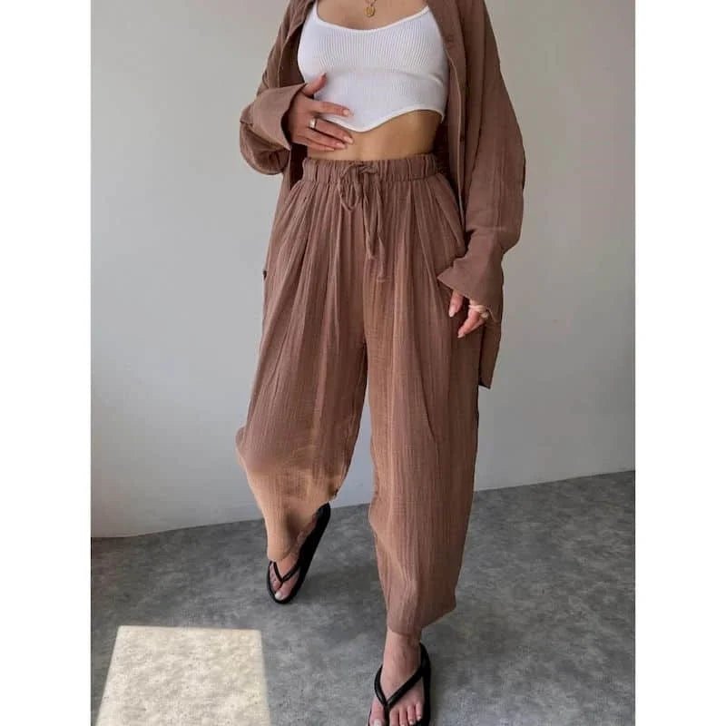 Ensemble Frances avec haut à manches longues à revers et pantalon