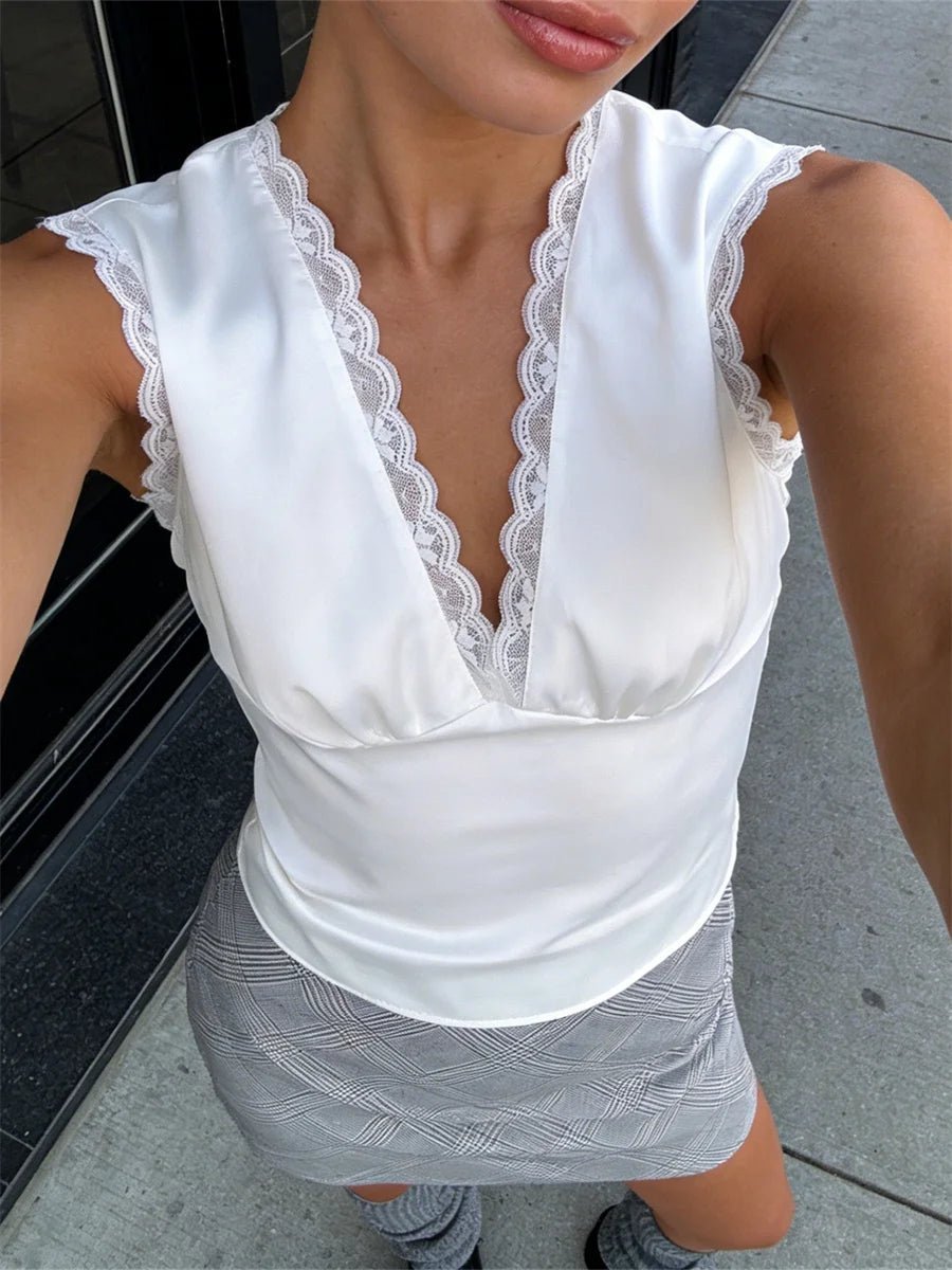Top en satin Francesca à décolleté plongeant