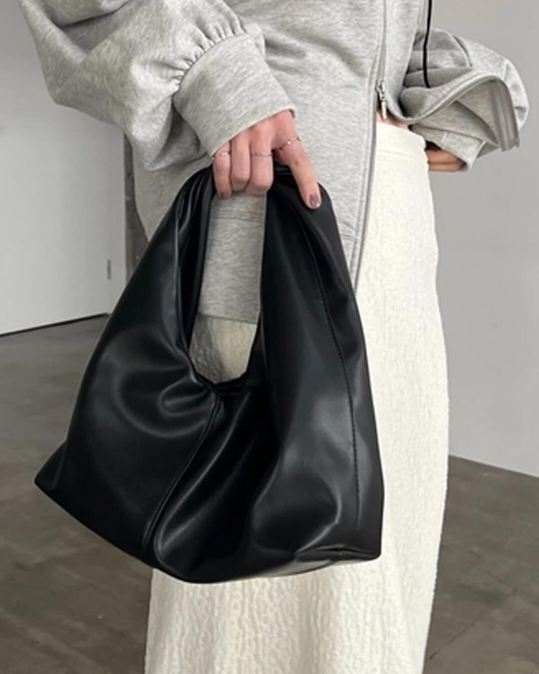 Sac pochette en cuir Gelyn