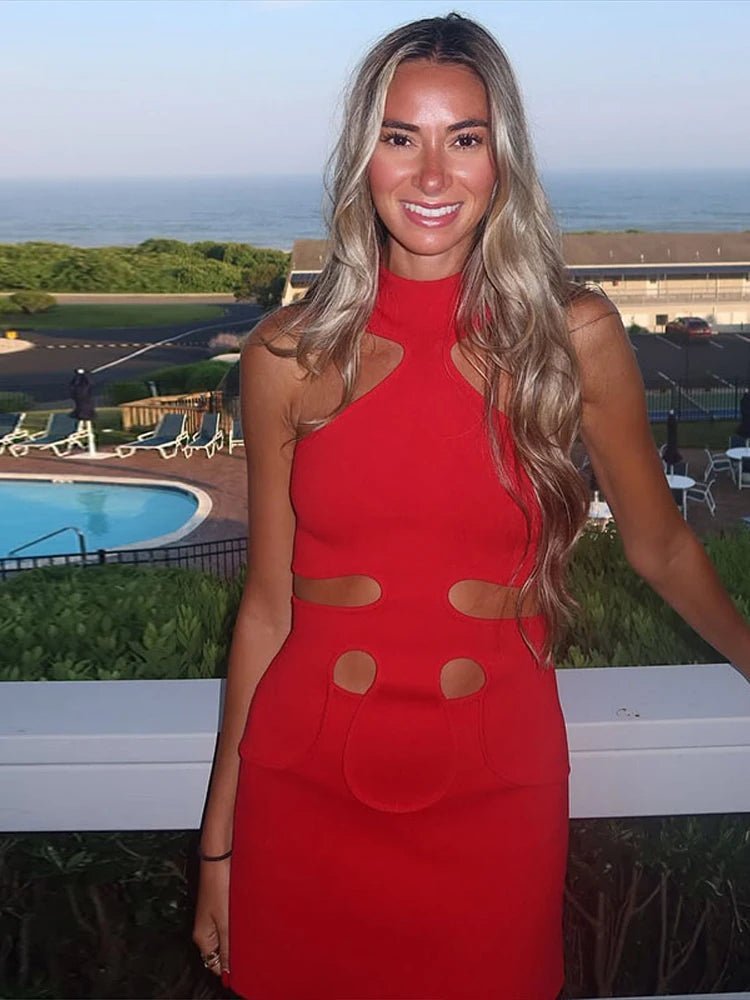 Robe courte Gisele dos nu et épaules dénudées