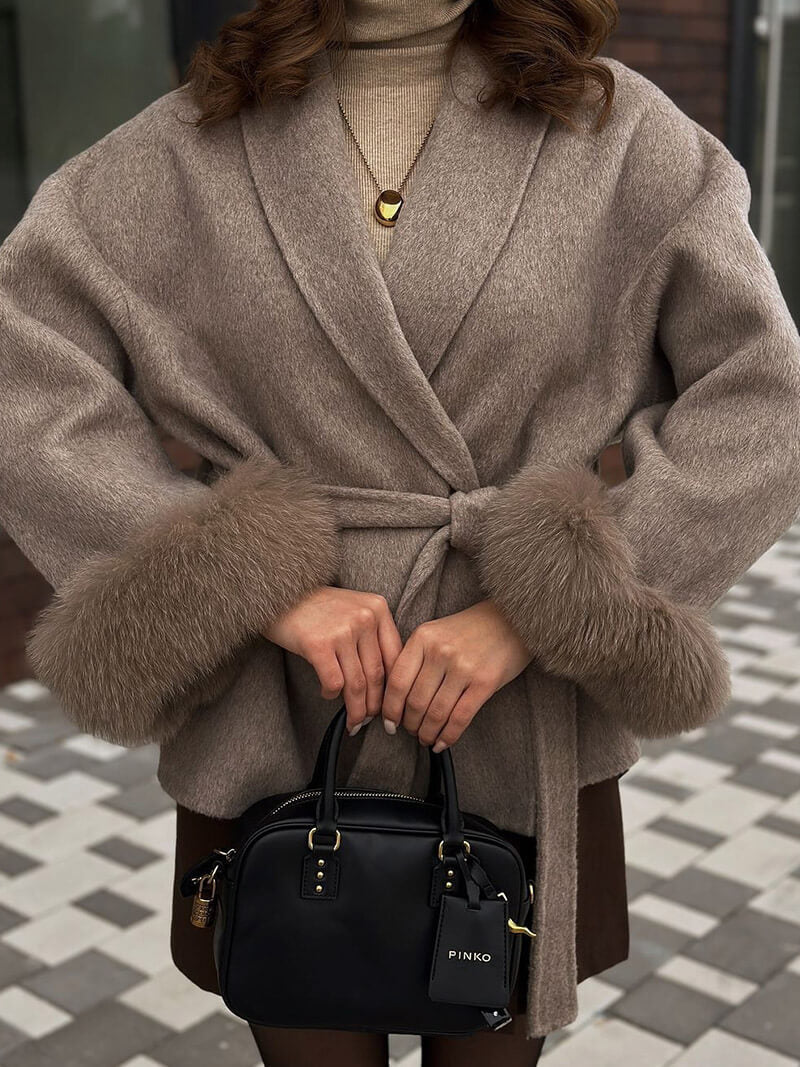 Manteau Grace en fausse fourrure
