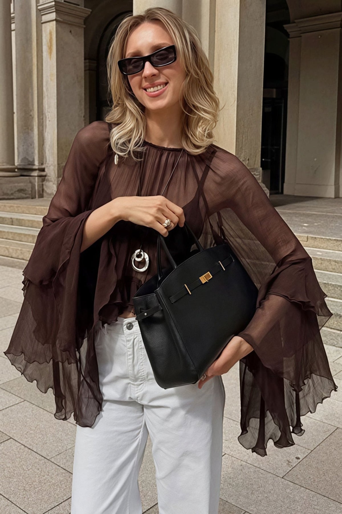 Blouse Greta en mousseline à manches cloche volantées