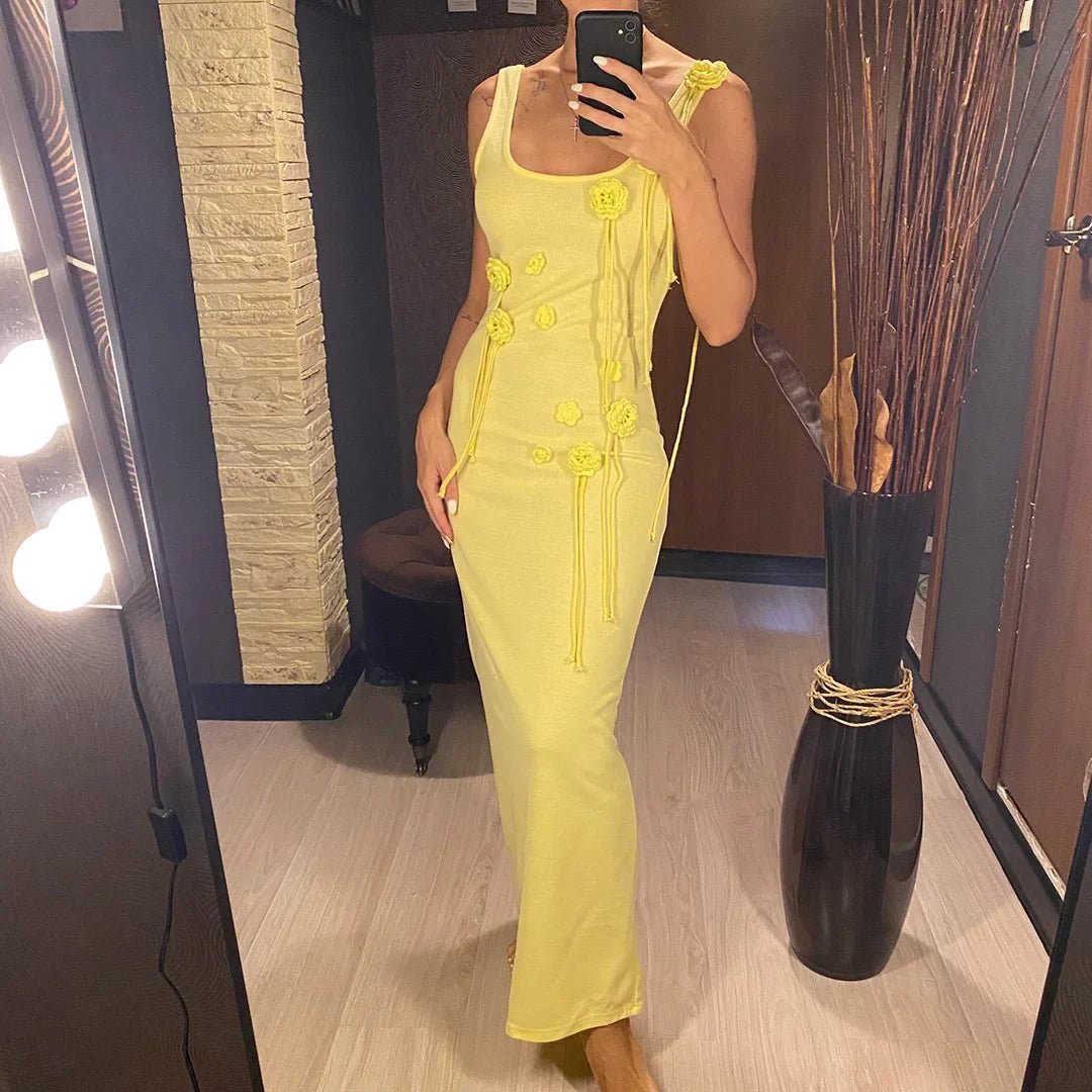 Robe midi en maille brodée de fleurs Hanna