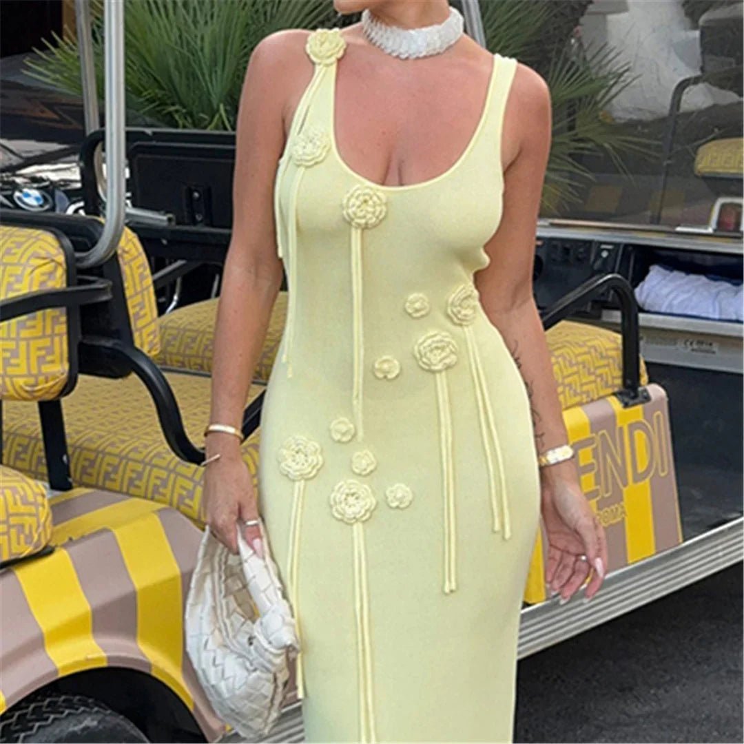 Robe midi en maille brodée de fleurs Hanna