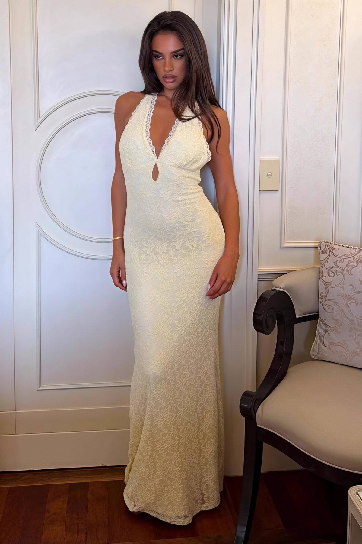 Robe longue moulante en dentelle à col dos nu Hanna