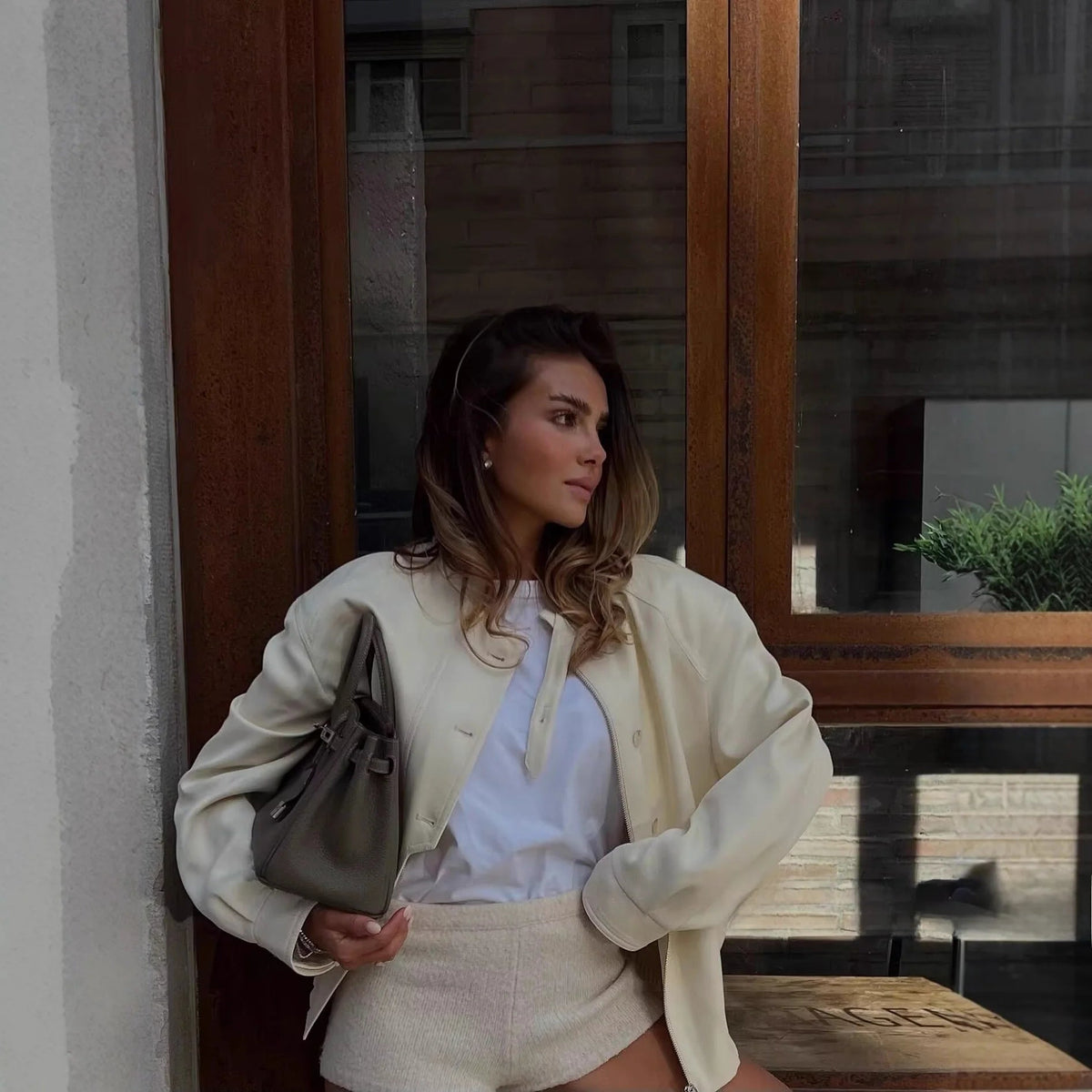 Veste Hannah à col montant avec détails boutonnés