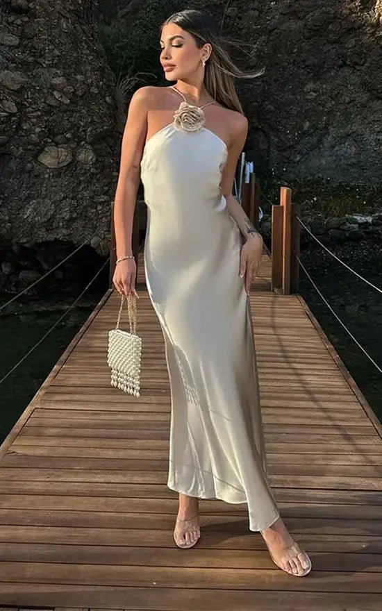 Robe longue Harper en satin à dos nu