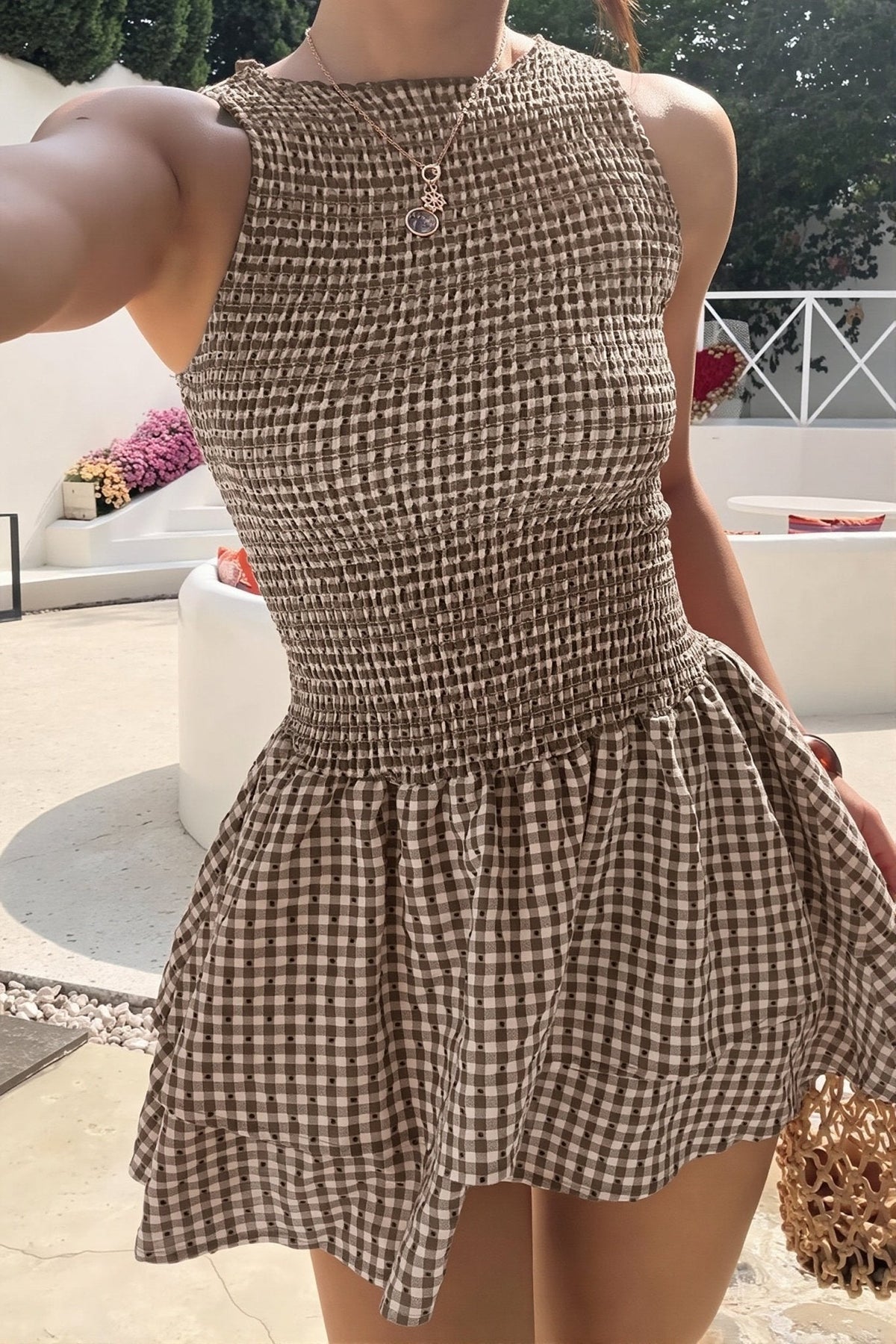 Robe courte à carreaux smockée Hazel