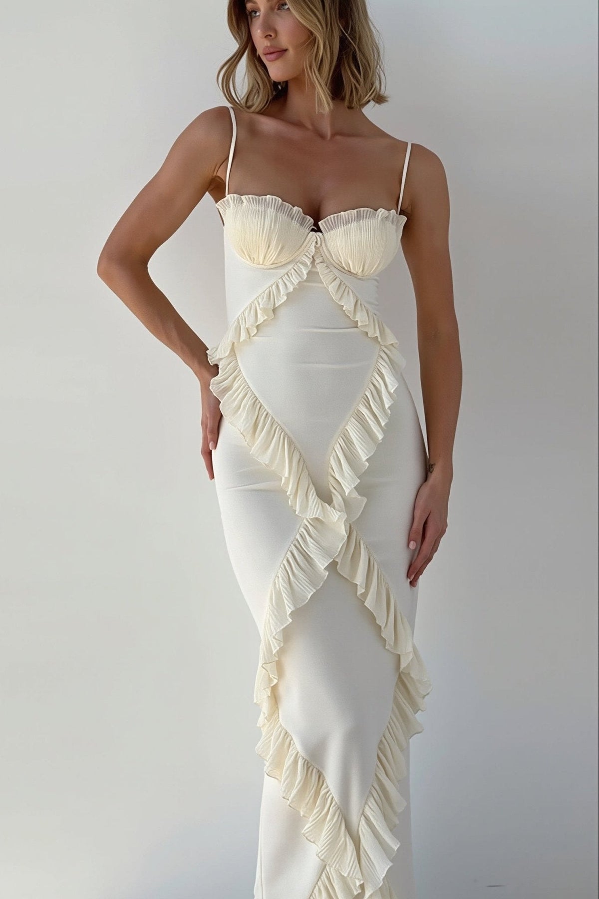 Robe longue à volants en dentelle Helen