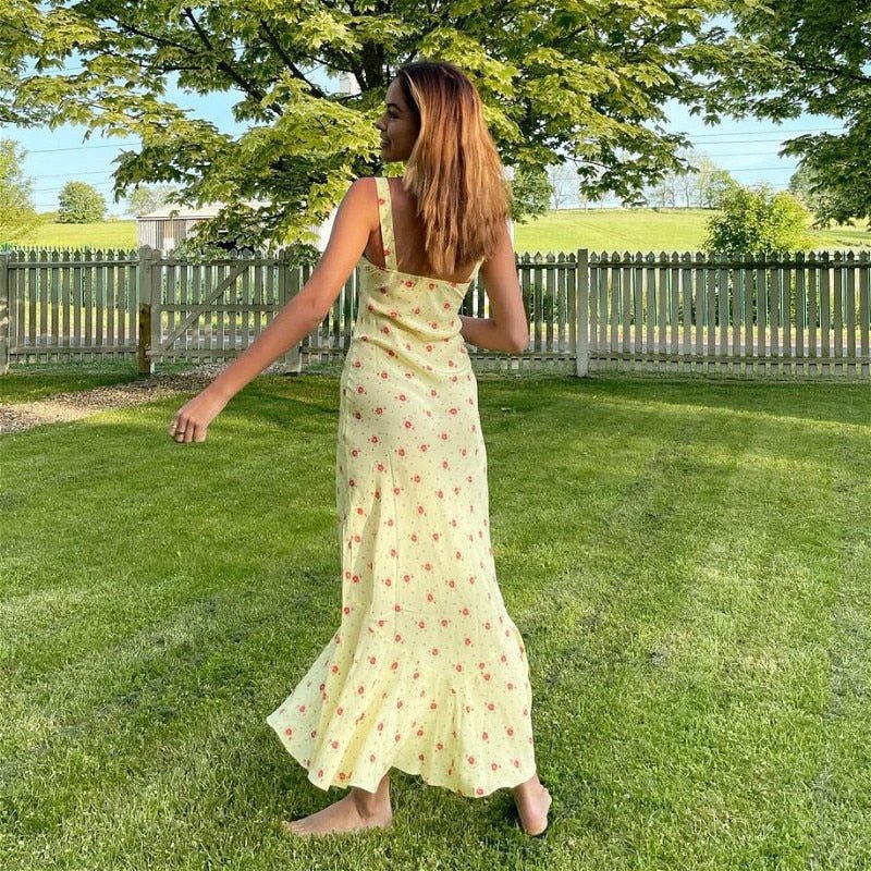 Robe Iris évasée à volants et motif floral