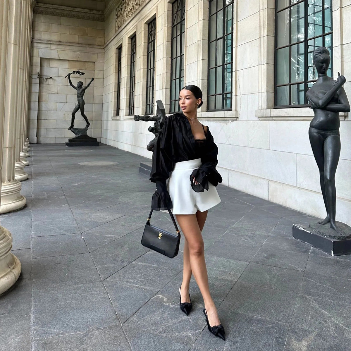 Chemise Isabella oversize à manches bouffantes et nœud en ruban