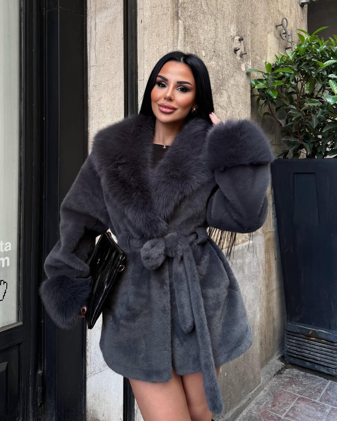 Manteau Jessa bordé de fausse fourrure