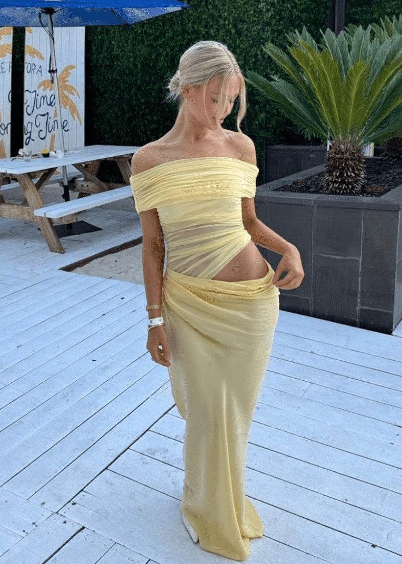 Robe longue en mesh dos nu et épaules dénudées Jessa