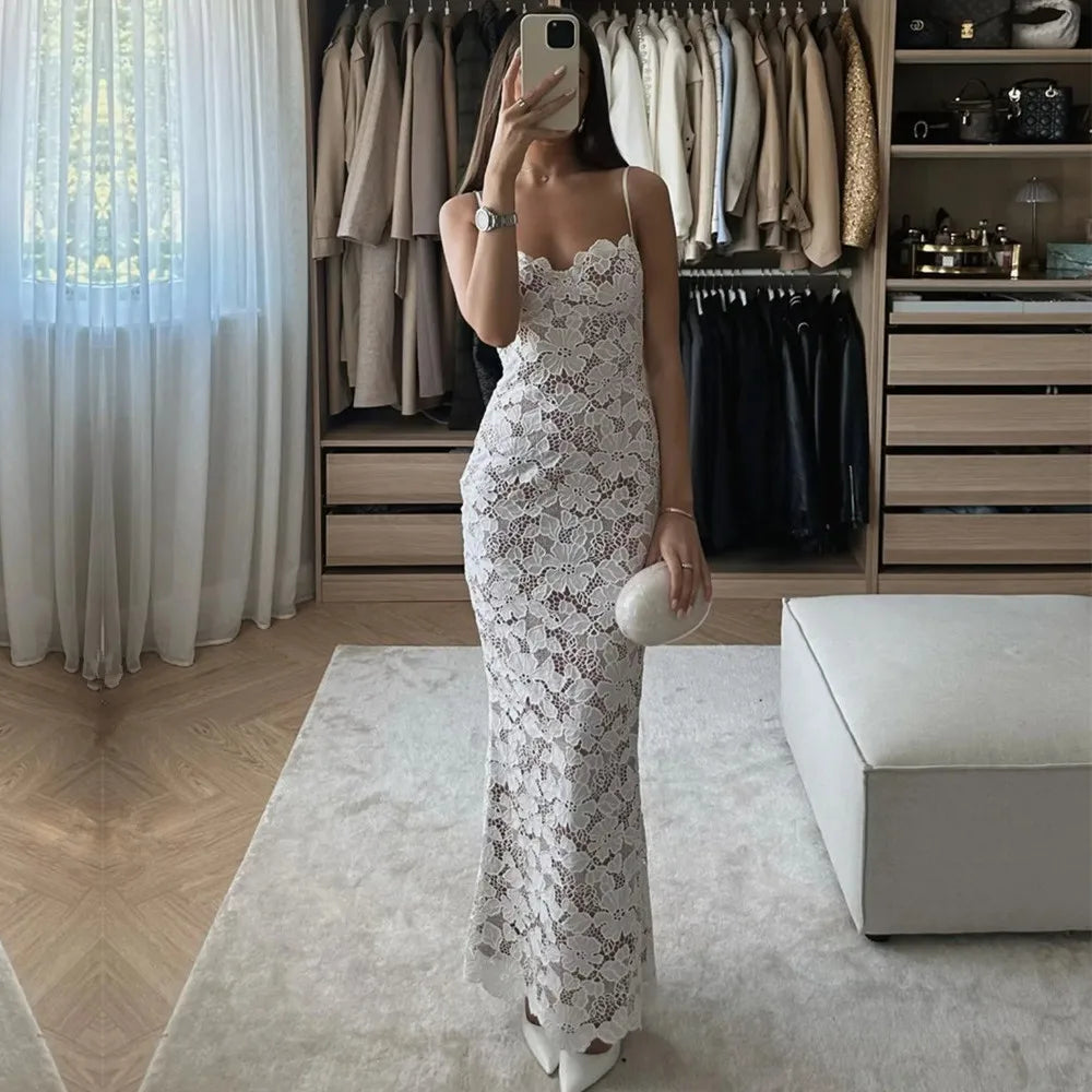 Robe Joanna en dentelle à bretelles