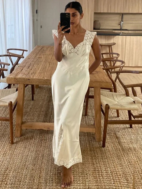 Robe longue Joanna en satin et dentelle