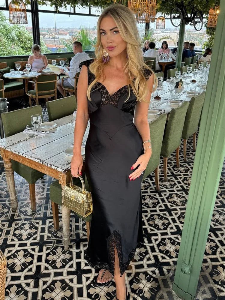 Robe longue Joanna en satin et dentelle
