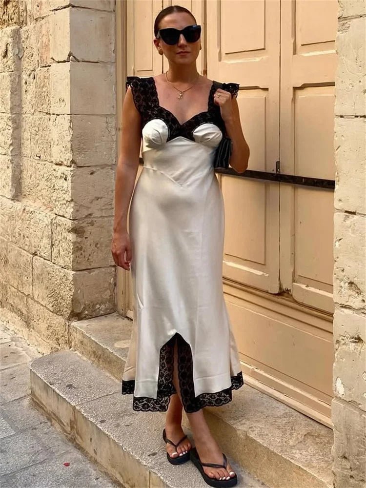 Robe longue Joanna en satin et dentelle