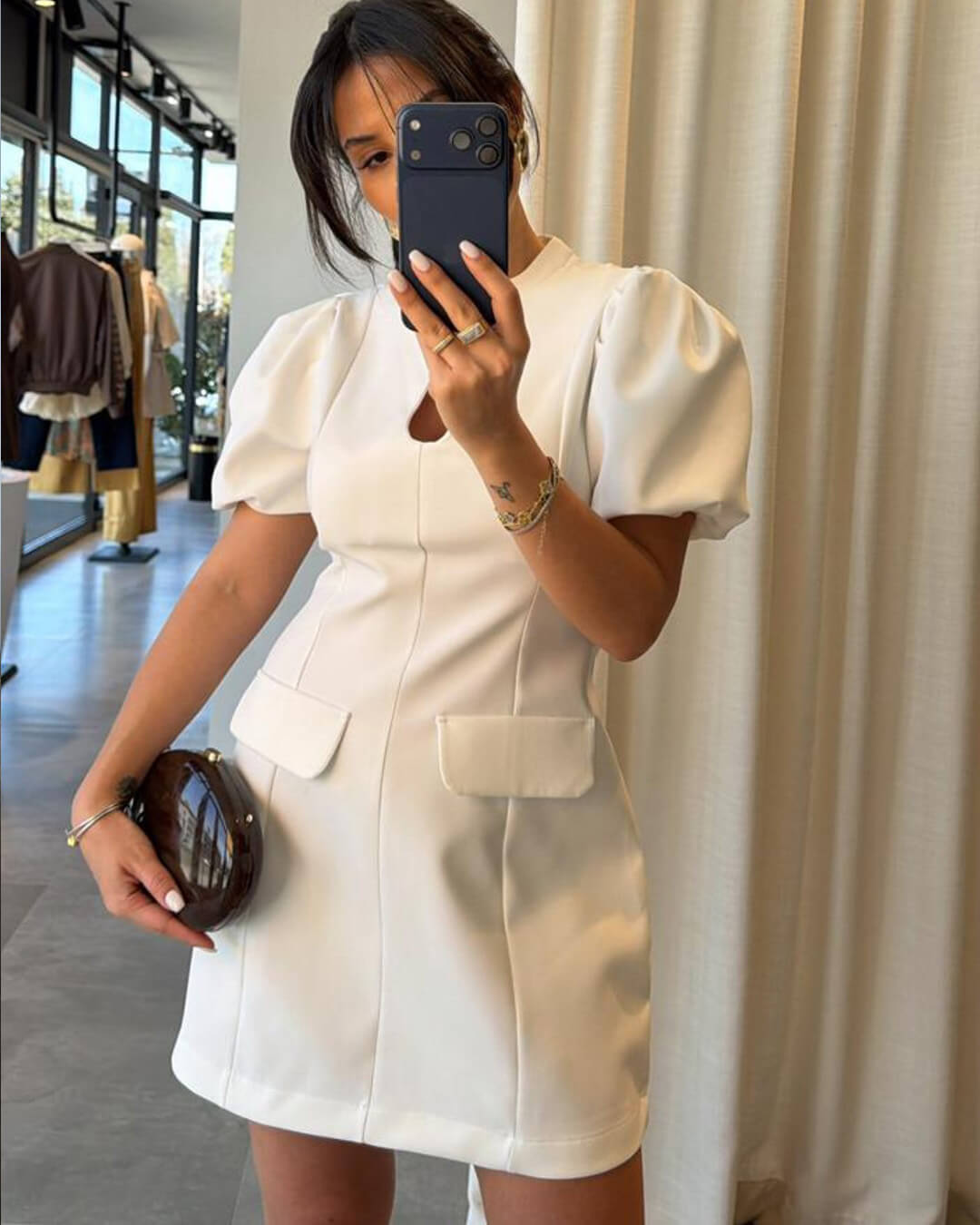 Mini-robe Julia à manches bouffantes