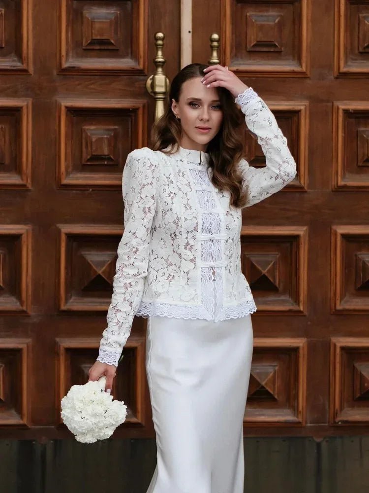 Blouse en dentelle à manches bouffantes Katalina