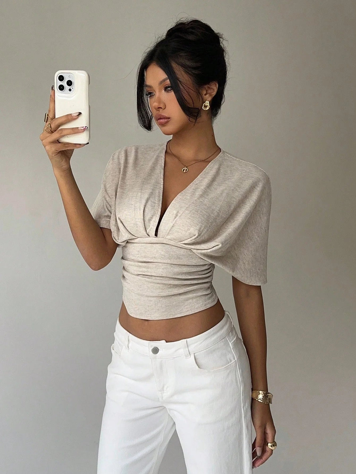Blouse ajustée Kendra à décolleté plongeant