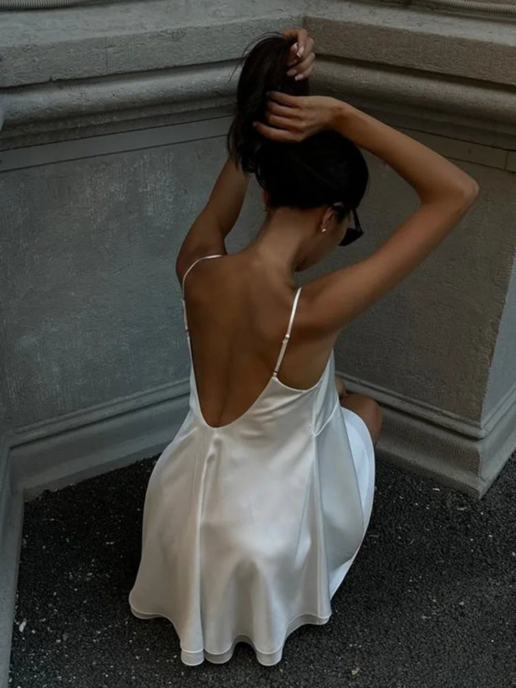 Mini-robe caraco satinée Kimberly