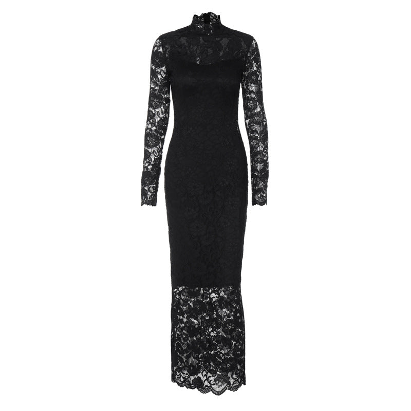 Robe longue en dentelle à col montant Viveka