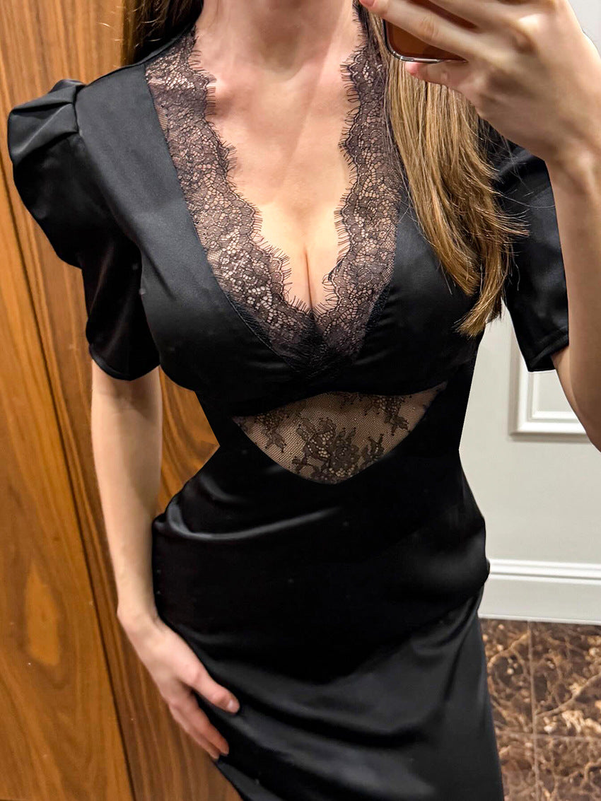 Robe longue satinée à incrustations de dentelle Helene