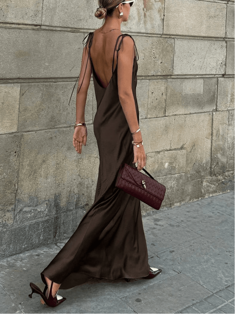 Robe longue dos nu en satin Laura