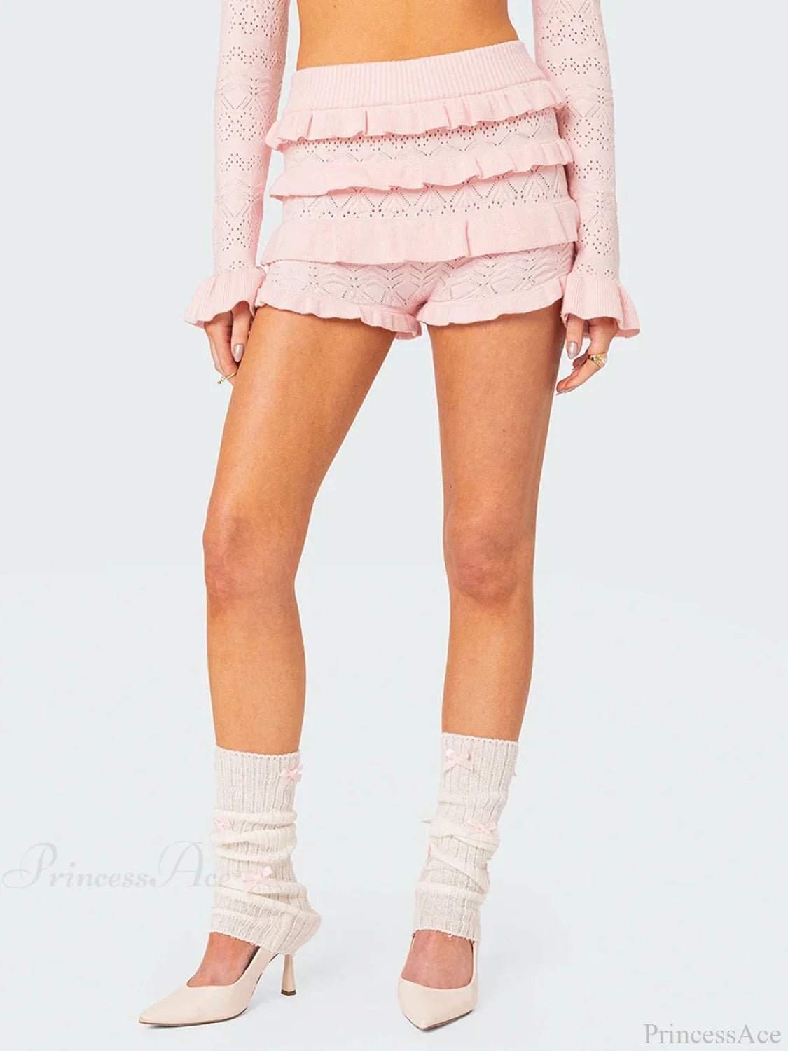 Short Lena au crochet à volants et découpes
