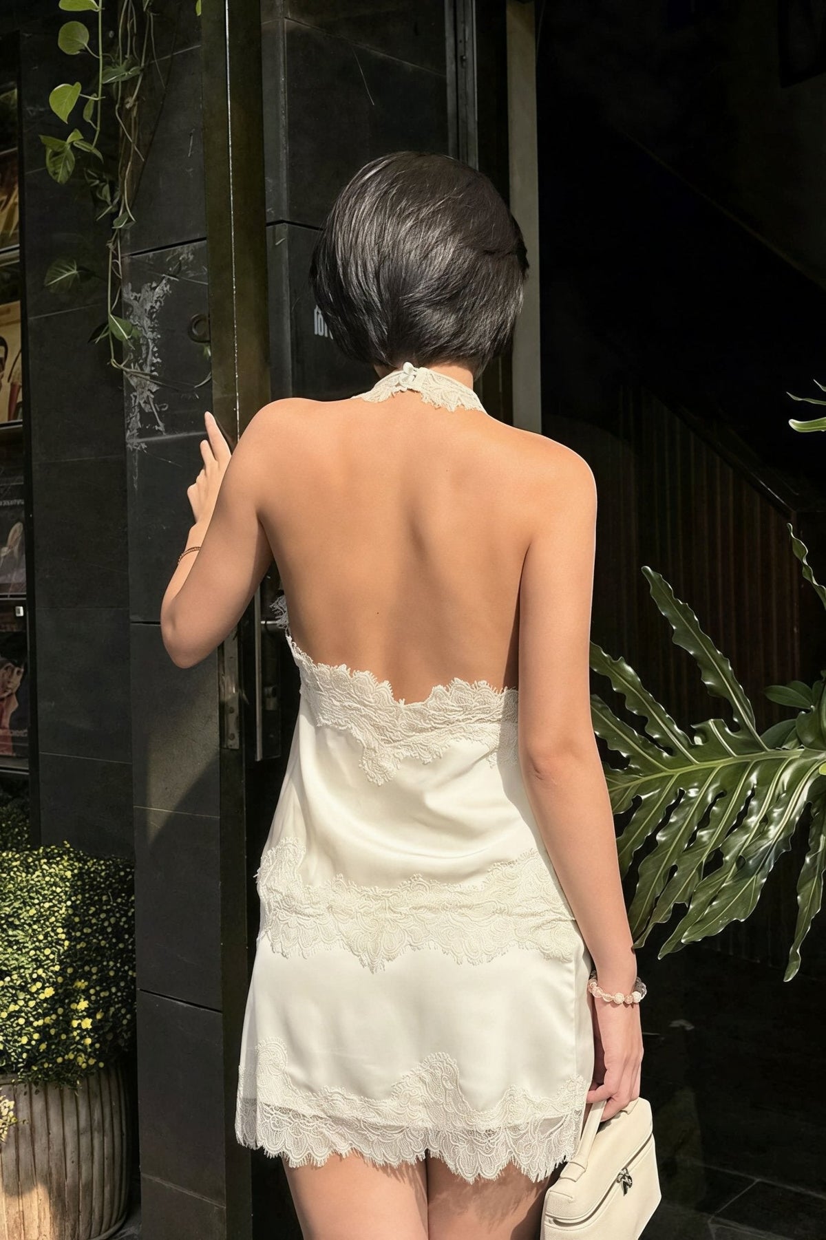 Mini-robe Lena dos nu en dentelle
