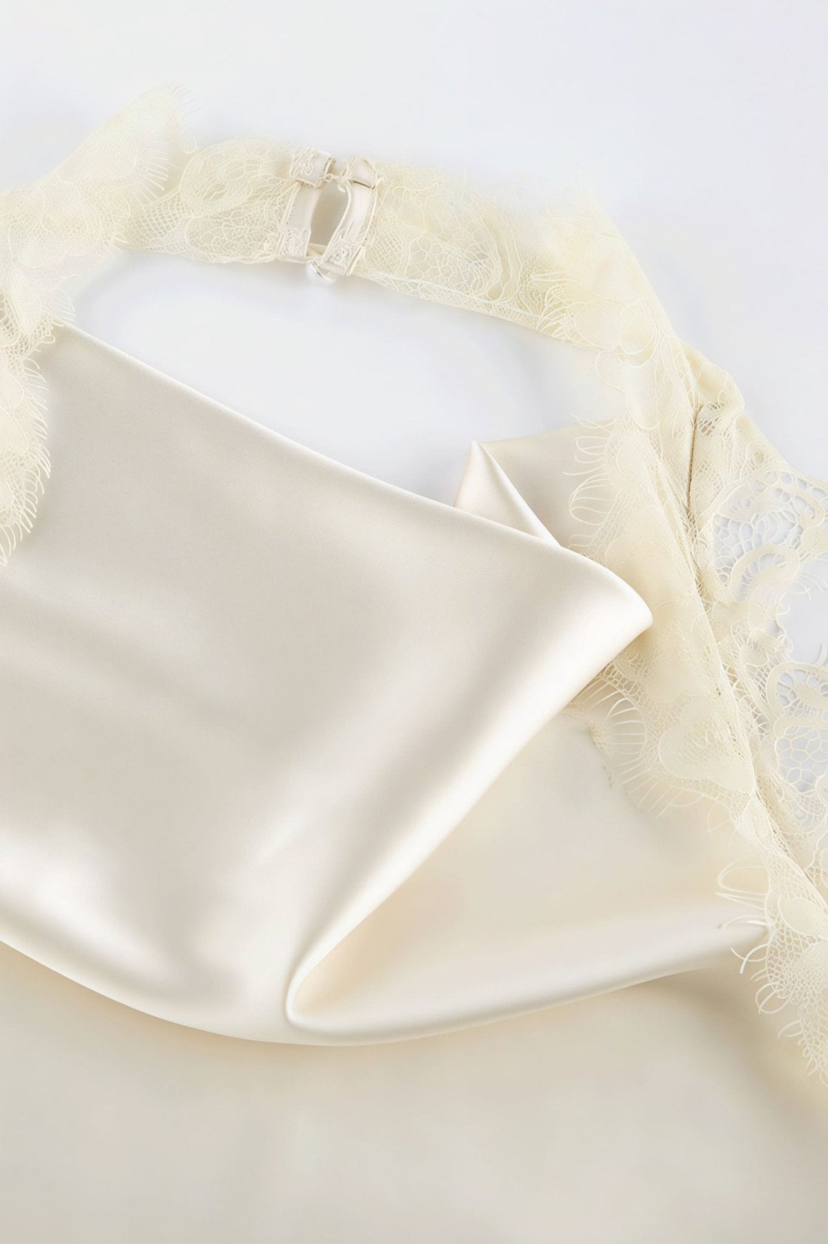 Mini-robe Lena dos nu en dentelle