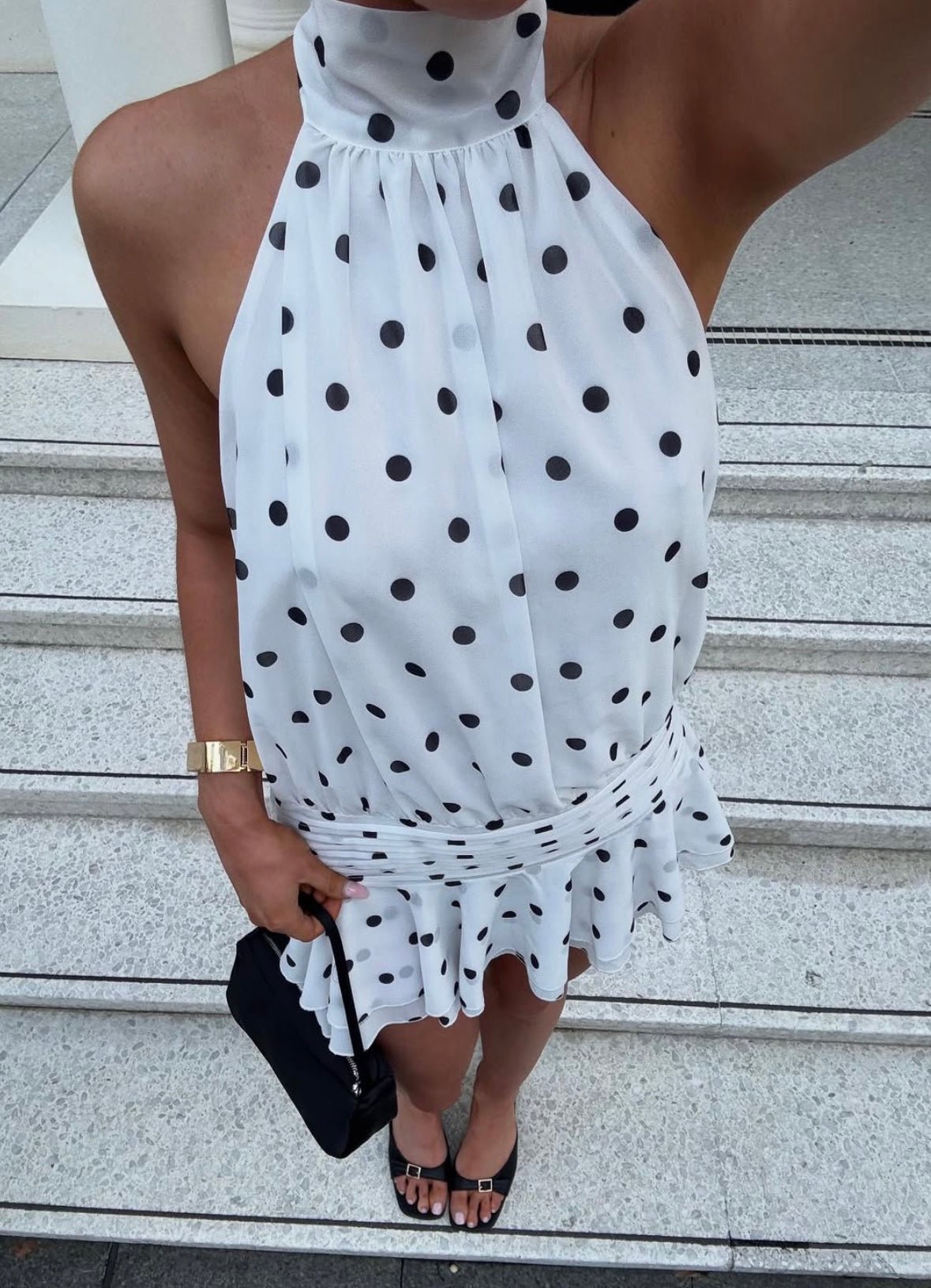 Robe courte Lianna à pois et dos nu