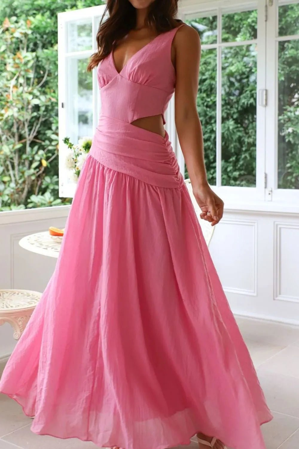 Robe longue Lolita froncée à découpes