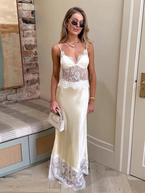 Robe Lora en satin et dentelle, épaules dénudées