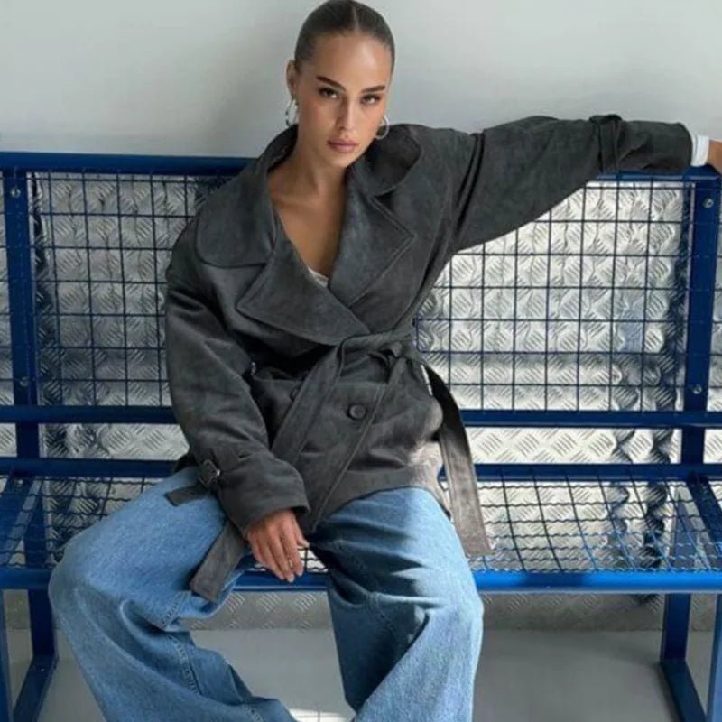 Manteau portefeuille Louisa en daim à lacets