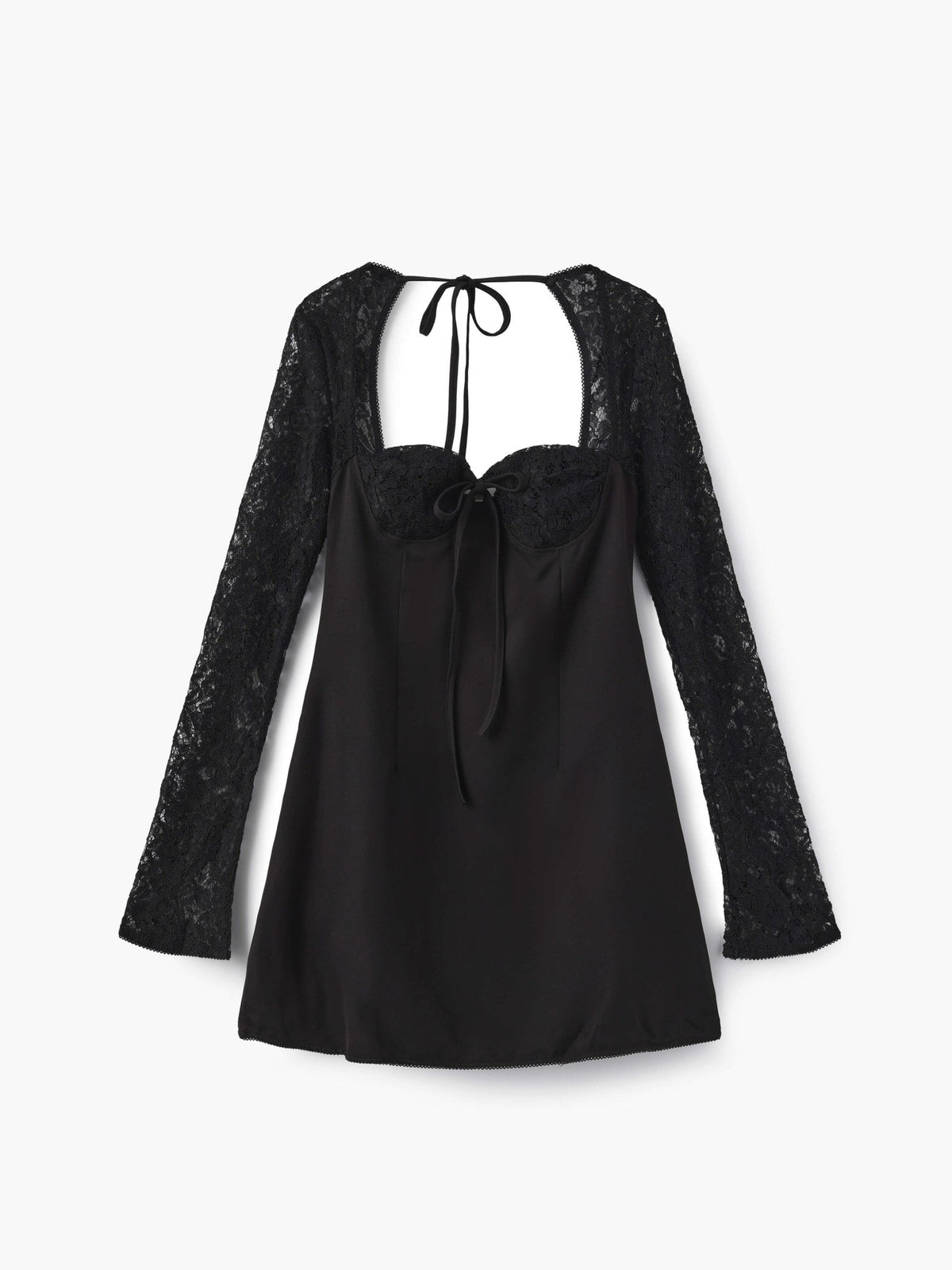 Robe courte Louise avec détails en dentelle