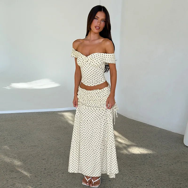 Ensemble Maisie avec crop top épaules dénudées et jupe
