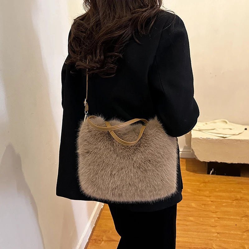 Sac bandoulière Maricar en fausse fourrure