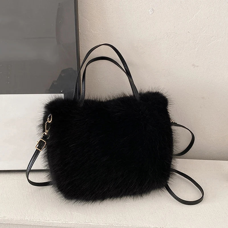 Sac bandoulière Maricar en fausse fourrure
