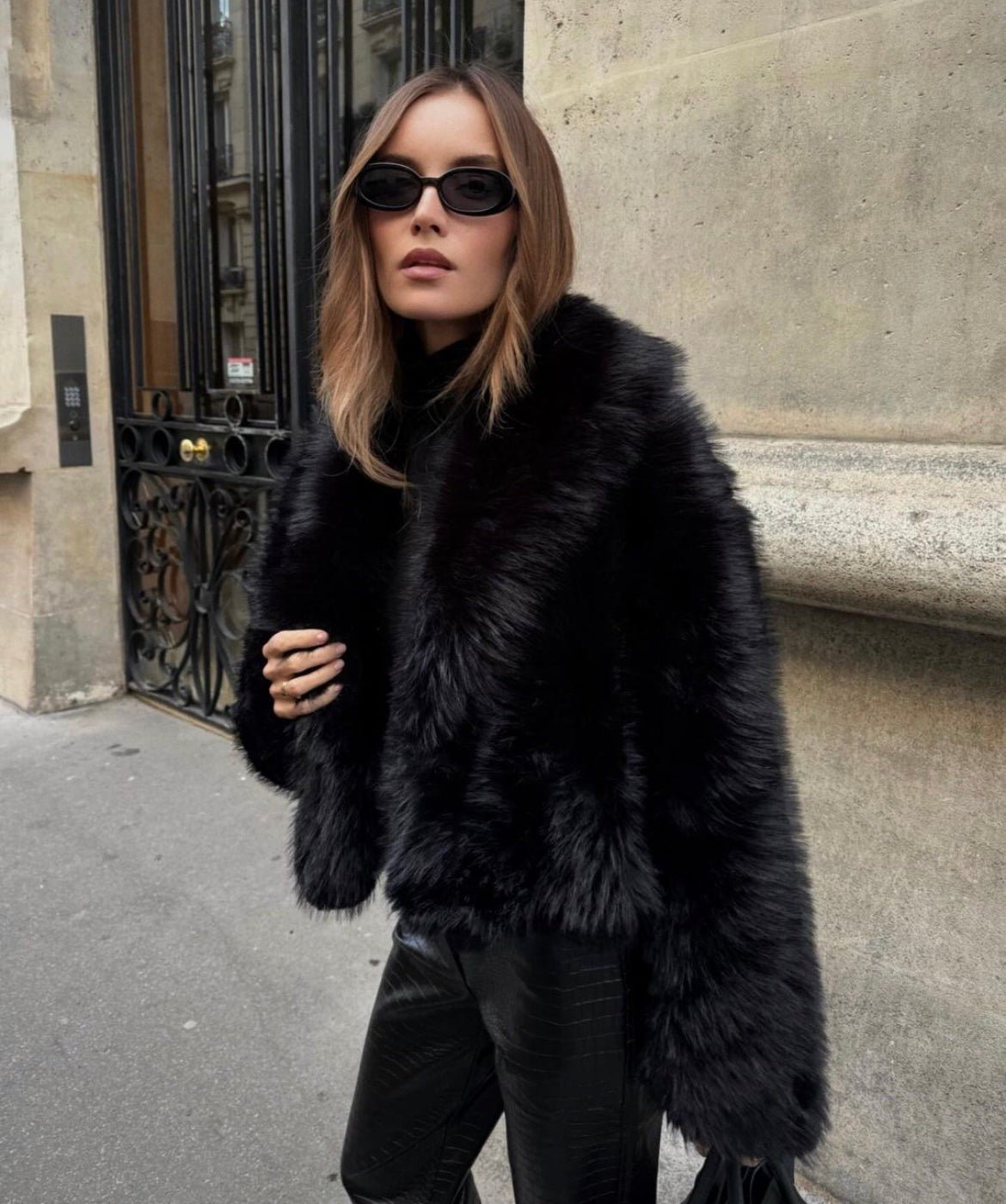 Manteau Maris court en fausse fourrure