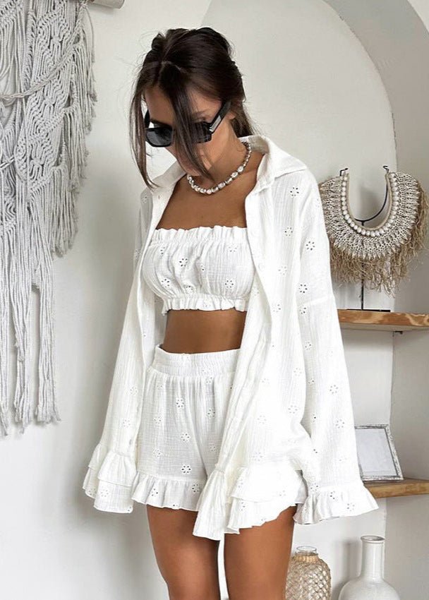 Ensemble Melanie avec short à volants et broderie anglaise