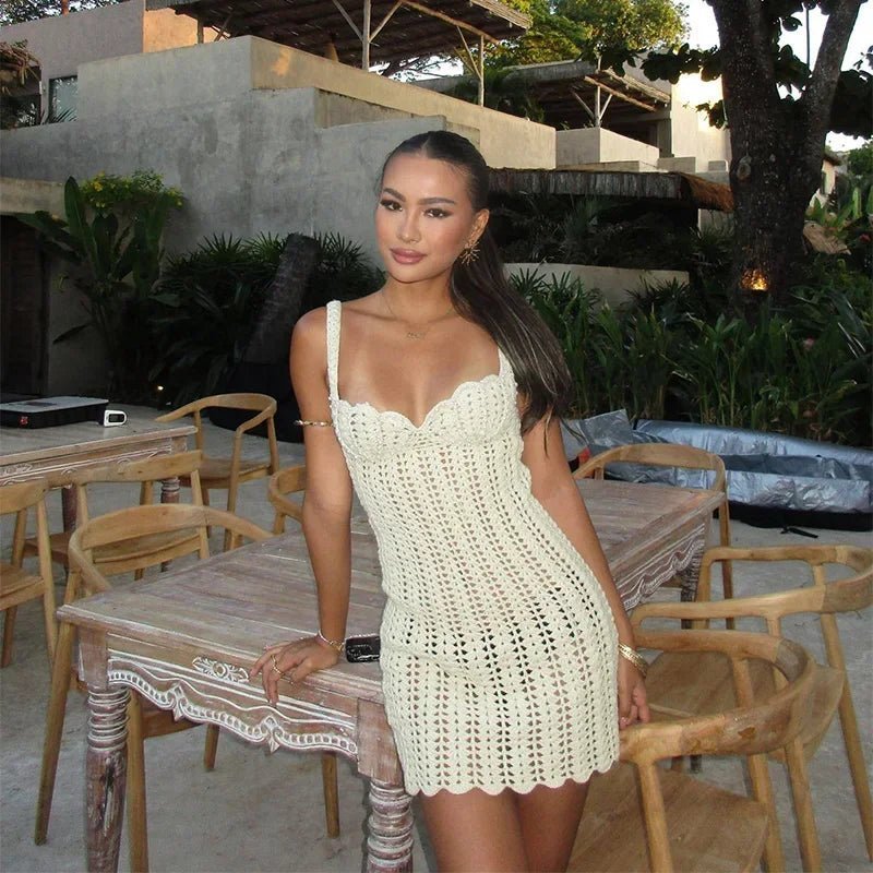 Robe Melanie ajourée et dos nu