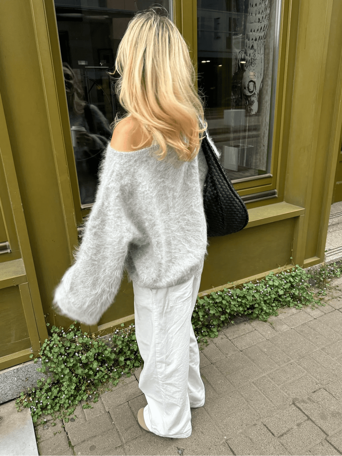 Pull doux en maille épaules dénudées Meryl