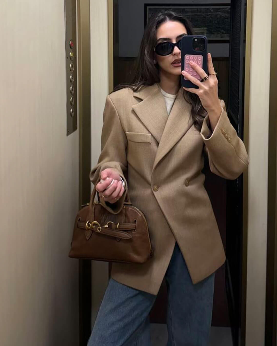 Blazer cintré à revers crantés Myrna