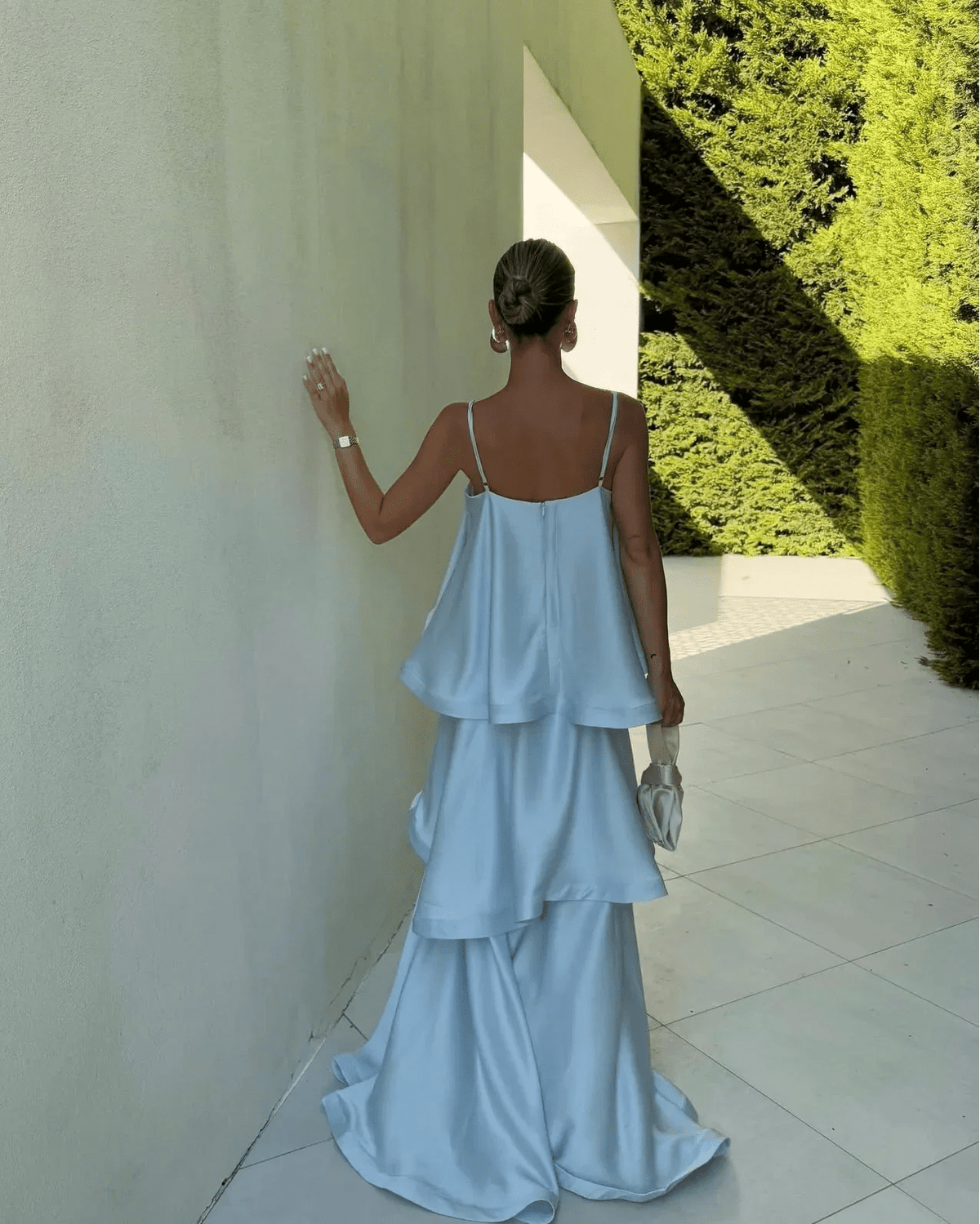 Robe longue satinée à volants étagés Nadia