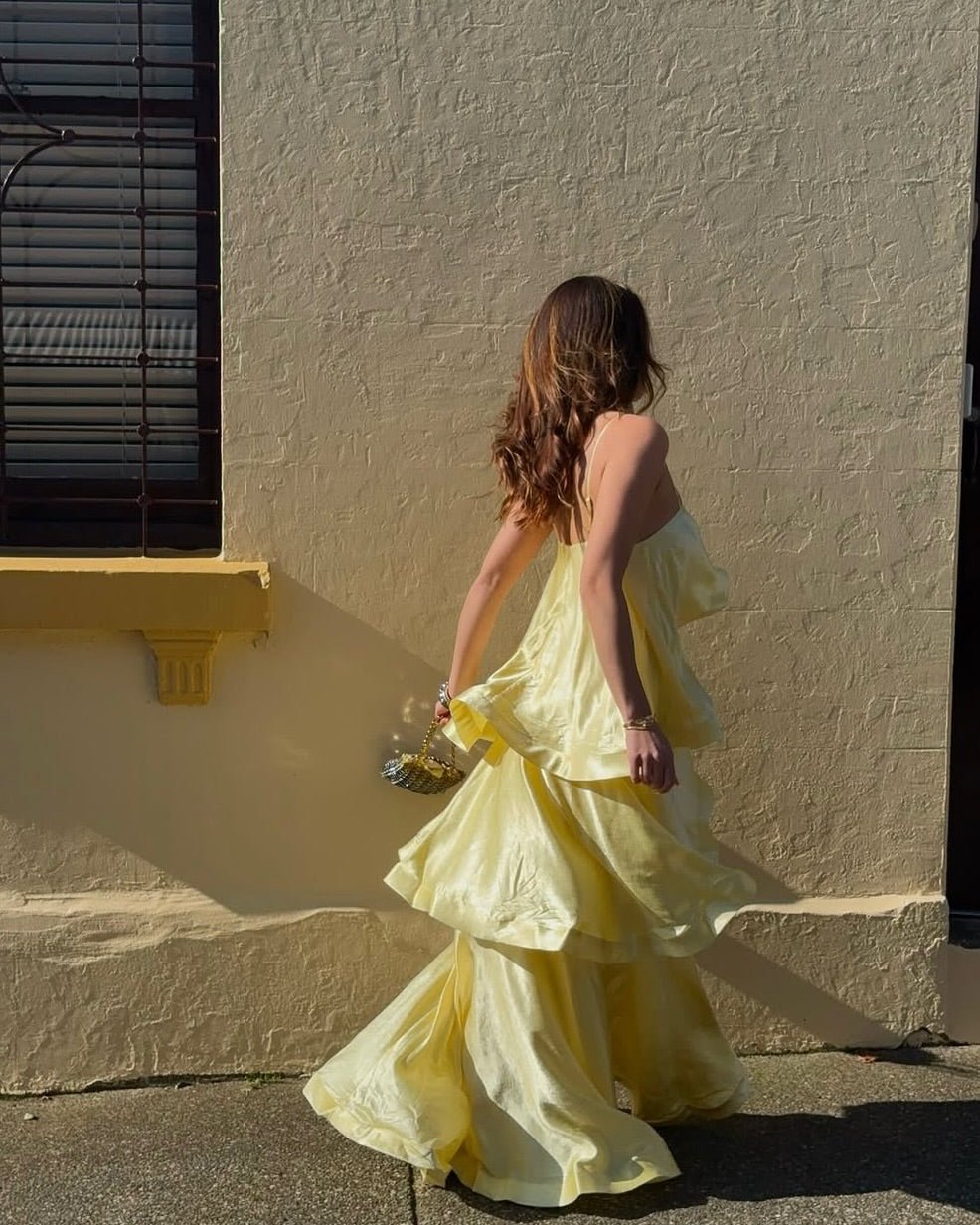 Robe longue satinée à volants étagés Nadia